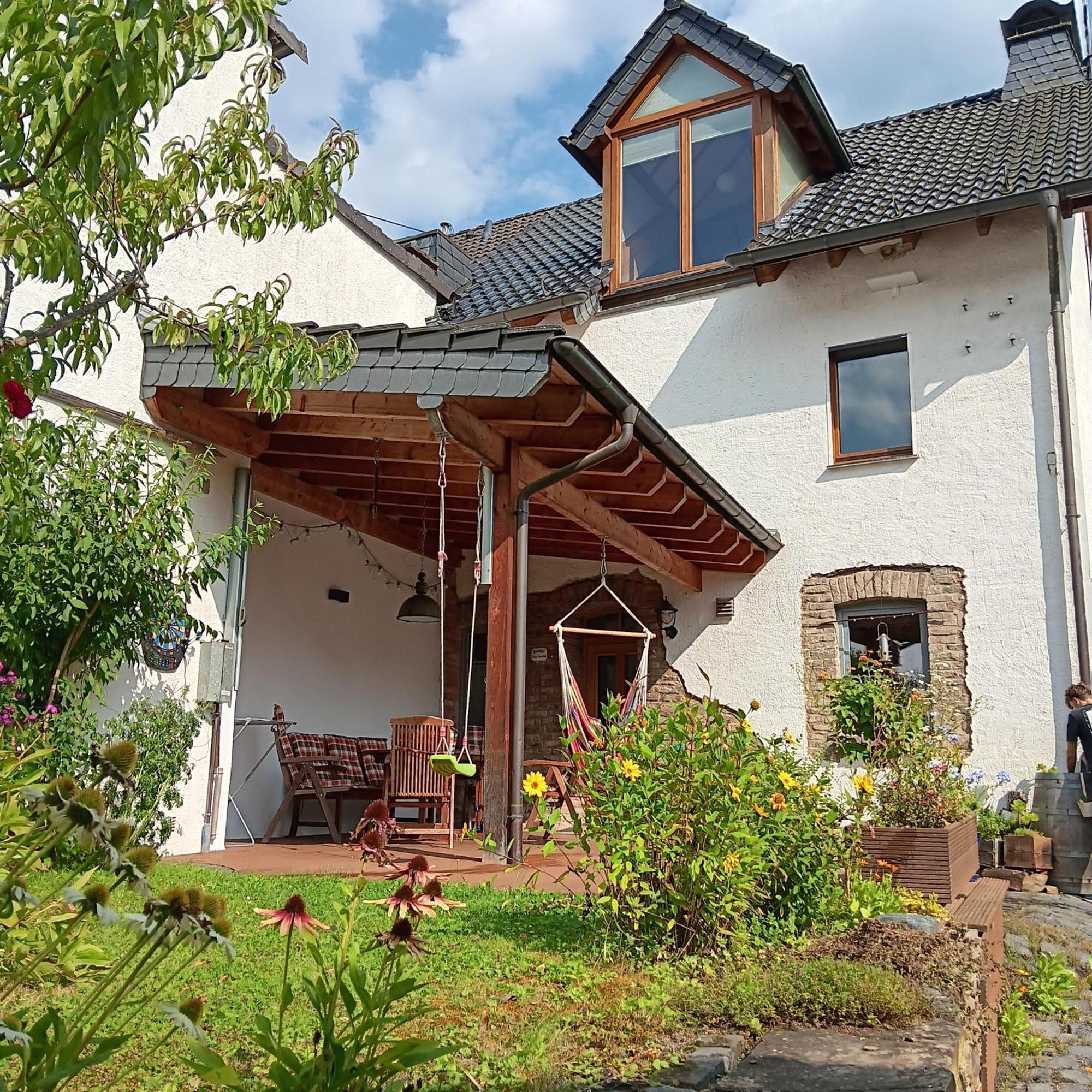 Eifler Brunnenhaus Vila Dumpelfeld Exterior foto